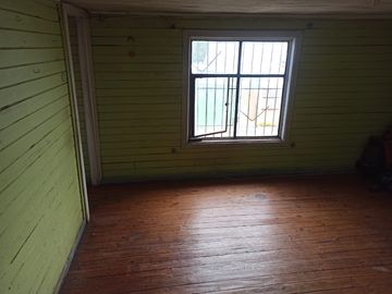 CASA EN VENTA A PASOS DE LAGUNA LO MENDEZ