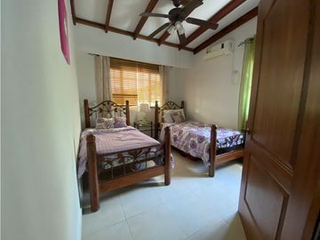 CORONADO / CLUB DE GOLF / 6HABITACIONES / 1600 M2 / PISCINA