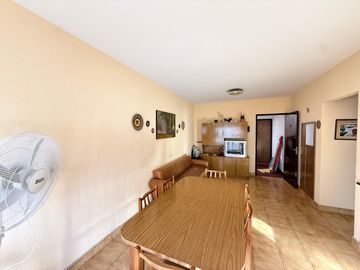 Departamento en venta c/ cochera en Zona Sur