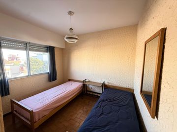 Departamento en venta c/ cochera en Zona Sur