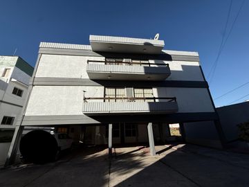 Departamento en venta c/ cochera en Zona Sur