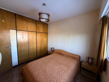 Departamento en venta c/ cochera en Zona Sur