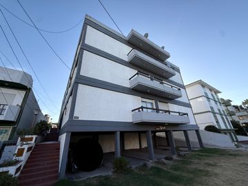 Departamento en venta c/ cochera en Zona Sur