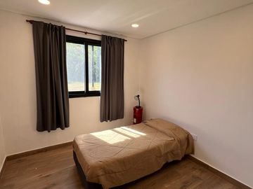 VENTA CASA  LAS GOLONDRINAS GOLF  LUJAN