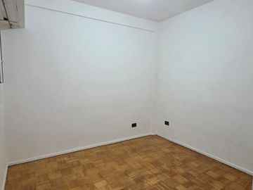 Venta 2 amb cocina separada Floresta refaccionado