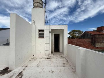Venta Casa 5 ambientes en Vicente Lopez cochera