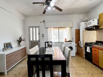 CASA 5 AMBIENTES VENTA EN RAFAEL CALZADA