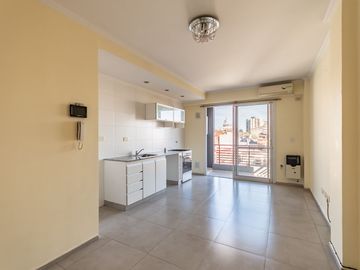 VENTA DPTO MONOAMBIENTE C/BALCON - V. DEL PARQUE