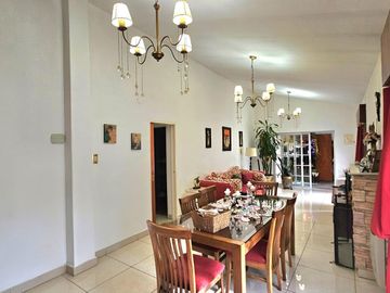 VENTA CASA QUINTA F.ALVAREZ MORENO+PISCINA+QUINCHO