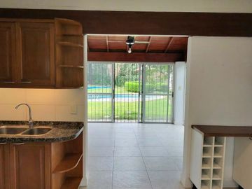 ALQUILER CASA 3 AMBIENTES - PARQUE LELOIR