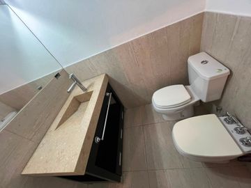 ALQUILER CASA 3 AMBIENTES - PARQUE LELOIR
