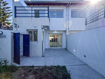CASA EN PH 3 AMBIENTES A ESTRENAR PUNTA MOGOTES