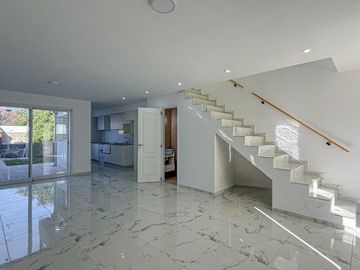 CASA EN PH 3 AMBIENTES A ESTRENAR PUNTA MOGOTES