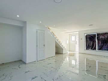 CASA EN PH 3 AMBIENTES A ESTRENAR PUNTA MOGOTES