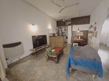 CASA EN VENTA EN ROBLES DEL MONARCA LA LONJA