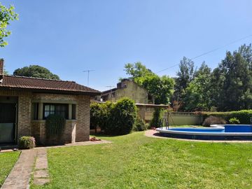 CASA EN VENTA EN ROBLES DEL MONARCA LA LONJA