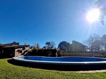 CASA EN VENTA EN ROBLES DEL MONARCA LA LONJA