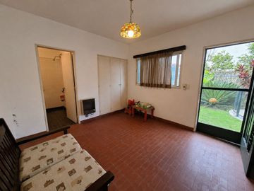 VENTA CASA 6 AMB PILETA QUINCHO FLORIDA OESTE
