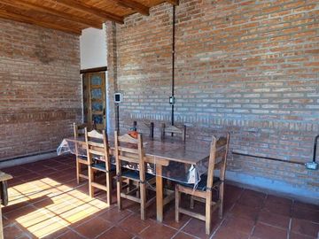 Venta Casa interna 3 dormitorios quincho terraza