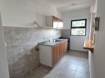 ALQUILER 2 AMBIENTES VILLA URQUIZA CON BALCON