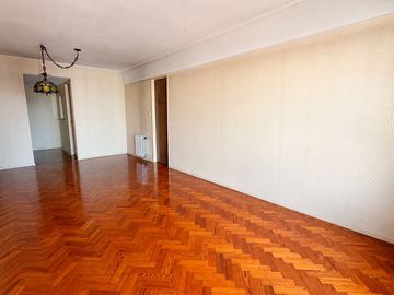 DEPARTAMENTO EN VENTA 3 AMBIENTES CON DEPENDENCIA