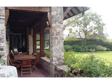 ALQUILER CASA BARRANCAS SAN ISIDRO C/ VISTA AL RIO