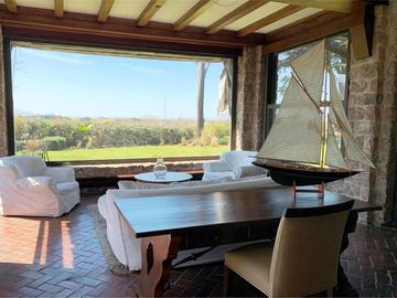 ALQUILER CASA BARRANCAS SAN ISIDRO C/ VISTA AL RIO