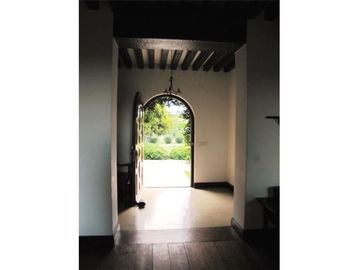 ALQUILER CASA BARRANCAS SAN ISIDRO C/ VISTA AL RIO