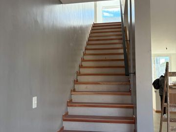 PH / CASA UF A ESTRENAR CON COCHERA Y JARDIN