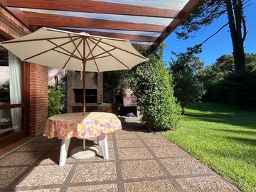 CASA VENTA PINAMAR BARRIO B5  6 AMB GAS GARAGE