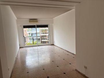 VENTA 3 AMBIENTES CON BALCON EN VILLA CRESPO
