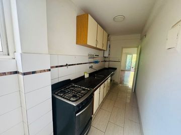 Venta departamento 3 amb con balcon en Urquiza