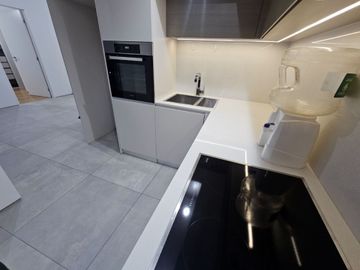 ALQUILER 2 AMBIENTES BALCON EL AZCUY DONNA ACQUA