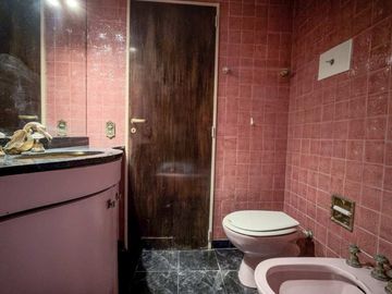 VENTA DPTO 3 AMB BALCON Y COCHERA - FLORES