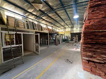 GALPÓN INDUSTRIAL - LOCAL COMERCIAL - DEPARTAMENTO