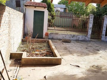 OPORTUNIDAD VENTA CASA + DEPTO LOTE PROPIO 443 M2