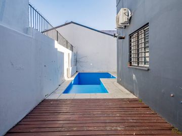 IMPECABLE DEPTO TIPO CASA-PILETA-MARTINEZ-3 DORMIS