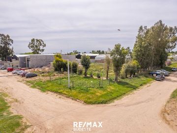 LOTE ESQUINA.  14.5 mts X 24.5 mts PANAMA Y BONNAT