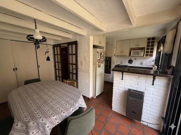 VENTA CASA PH , JARDIN , 4 AMB, MARTINEZ