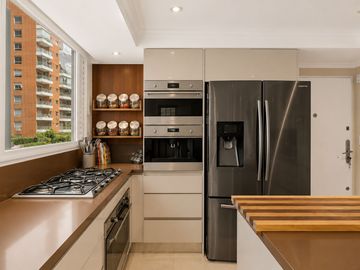 EXCLUSIVO PISO DE CATEGORIA EN LA IMPRENTA