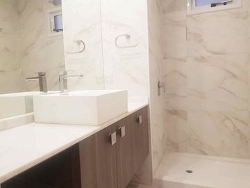 PRECIOSO PH 4 AMB CON PATIO REMODELADO A NUEVO