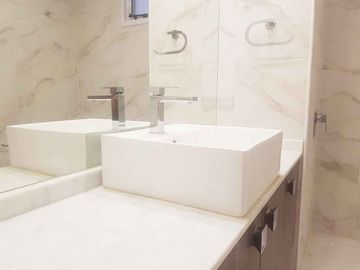PRECIOSO PH 4 AMB CON PATIO REMODELADO A NUEVO