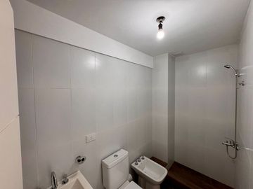 Venta Departamento 2 Amb. Con Cochera Apto Crédito