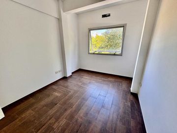 Venta Departamento 2 Amb. Con Cochera Apto Crédito