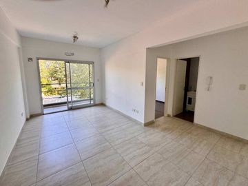 Venta Departamento 2 Amb. Con Cochera Apto Crédito