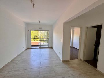 Venta Departamento 2 Amb. Con Cochera Apto Crédito