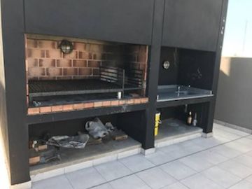 Impecable dos ambientes luminoso y privilegiada ubicación.