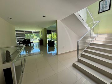 CASA RENTA EN EL CAMPANARIO