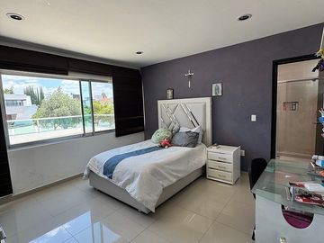 CASA RENTA EN EL CAMPANARIO