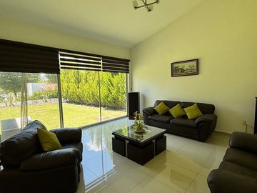 CASA RENTA EN EL CAMPANARIO